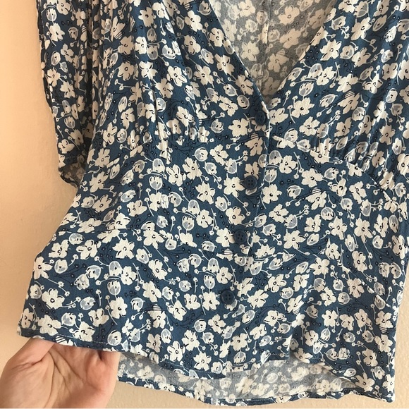 Reformation Floral Top - Picture 3 of 4